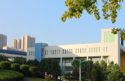 甘肃能源化工职业学院(甘肃省建筑材料工业学校标志