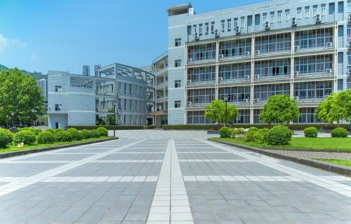 株洲煤田地质技工学校标志